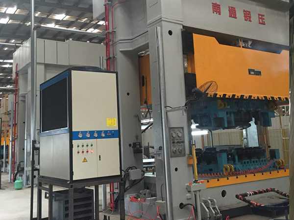 油冷機廠家如何開展維修保養(yǎng) 油冷機廠家如何開展維修保養(yǎng)